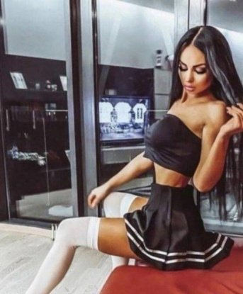 Сладкая шатенка с огненным характером готова исполнить все твои желания. Позови меня к себе, и я окуну тебя в океан страсти и наслаждения. Не упусти шанс провести время с настоящей грешницей! 7542, 30 лет