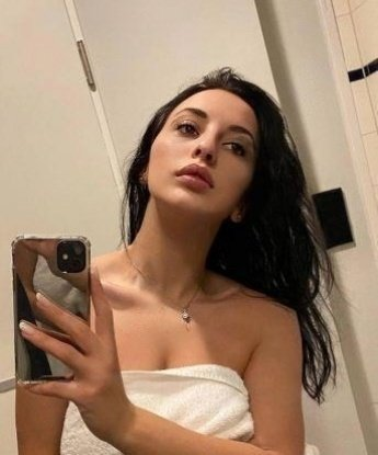 Я могу предложить тебе незабываемые моменты наслаждения и удовольствия. 🌟 У меня есть множество опыта и умений, которые помогут тебе расслабиться и испытать настоящий экстаз. Мои услуги включают классический секс, оральный секс, эротический массаж и многое другое. 💋 У меня есть прекрасные отзывы от предыдущих клиентов, которые оценили мою умелость и внимание к деталям. 😍 Если ты хочешь насладиться страстной встречей, пиши мне. Я жду тебя в Москве, чтобы сделать твои фантазии реальностью. 🌆😉 8629, 25 лет